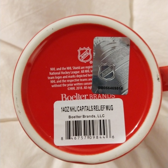 New Washington Capitals, 14 oz Sculpted Relief Mug - Picture 4 of 4